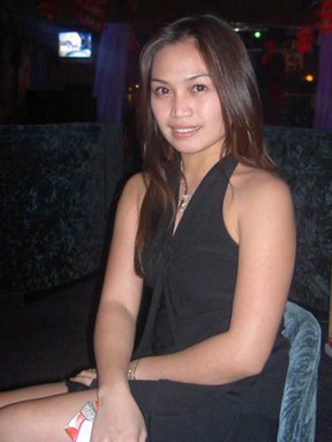 filipina_2004_250